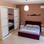 Nyc Modern & Spacious Apartament 5 Min From Seaside
