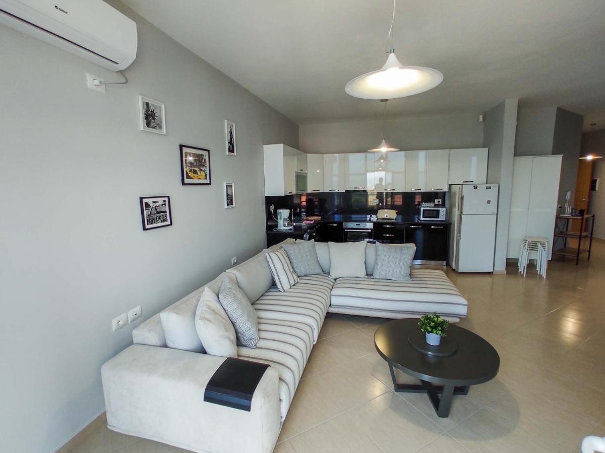 Nyc Modern & Spacious 5 Min From Seaside Orikum