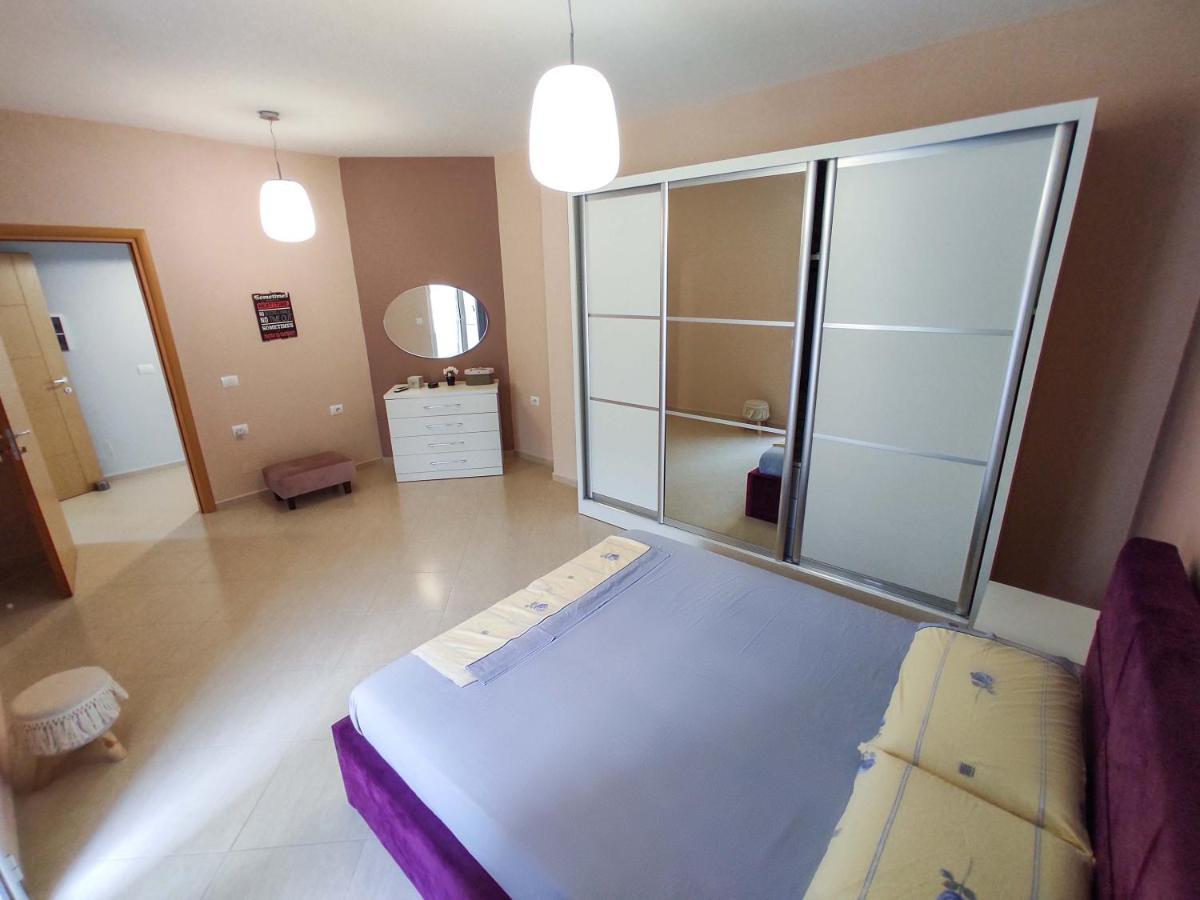 Apartment Nyc Modern & Spacious 5 Min From Seaside Orikum